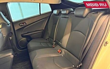 Toyota Prius IV XW50, 2022 год, 2 250 000 рублей, 22 фотография