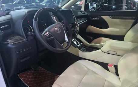 Toyota Alphard III, 2021 год, 5 250 000 рублей, 16 фотография