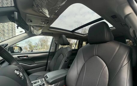 Toyota Highlander, 2025 год, 5 900 000 рублей, 14 фотография