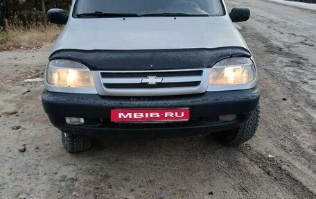 Chevrolet Niva I рестайлинг, 2004 год, 260 000 рублей, 8 фотография