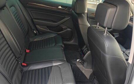 Volkswagen Passat B8 рестайлинг, 2016 год, 1 999 999 рублей, 11 фотография