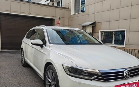 Volkswagen Passat B8 рестайлинг, 2016 год, 1 999 999 рублей, 3 фотография