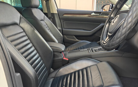 Volkswagen Passat B8 рестайлинг, 2016 год, 1 999 999 рублей, 10 фотография