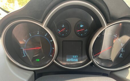Chevrolet Cruze II, 2011 год, 800 000 рублей, 9 фотография