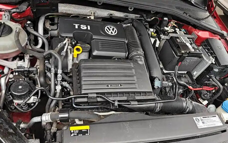 Volkswagen Golf VII, 2020 год, 1 300 000 рублей, 9 фотография