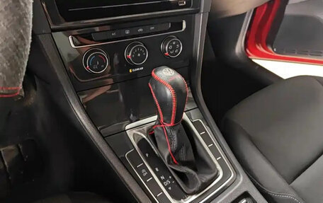 Volkswagen Golf VII, 2020 год, 1 300 000 рублей, 15 фотография