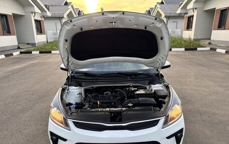 KIA Rio IV, 2018 год, 1 060 400 рублей, 12 фотография