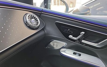 Mercedes-Benz EQE, 2022 год, 4 490 000 рублей, 12 фотография