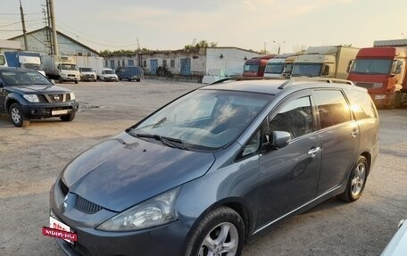 Mitsubishi Grandis, 2006 год, 700 000 рублей, 3 фотография