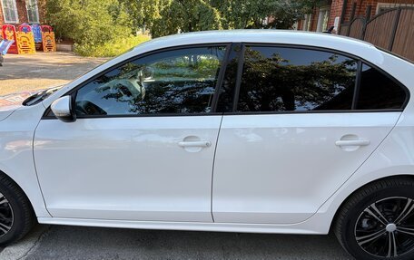 Volkswagen Jetta VI, 2014 год, 1 300 000 рублей, 5 фотография
