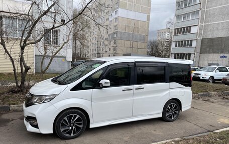 Honda Stepwgn IV, 2015 год, 2 238 000 рублей, 2 фотография