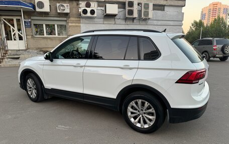 Volkswagen Tiguan II, 2018 год, 2 400 000 рублей, 6 фотография