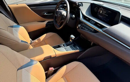 Lexus ES VII, 2021 год, 2 650 000 рублей, 11 фотография