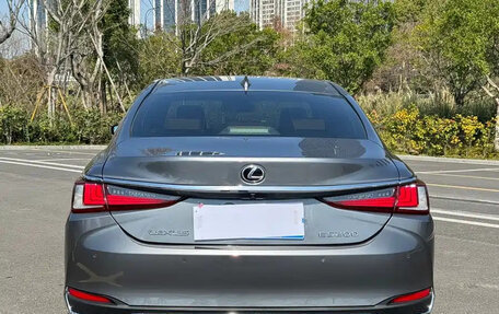 Lexus ES VII, 2021 год, 2 650 000 рублей, 18 фотография
