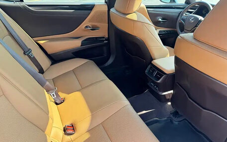Lexus ES VII, 2021 год, 2 650 000 рублей, 15 фотография