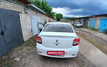 Renault Logan II, 2019 год, 368 000 рублей, 3 фотография