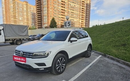 Volkswagen Tiguan II, 2019 год, 2 770 000 рублей, 3 фотография