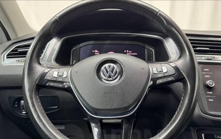 Volkswagen Tiguan II, 2019 год, 2 770 000 рублей, 11 фотография
