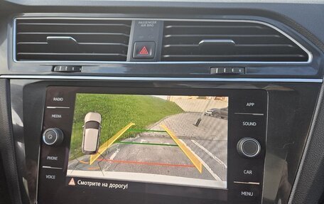Volkswagen Tiguan II, 2019 год, 2 770 000 рублей, 13 фотография