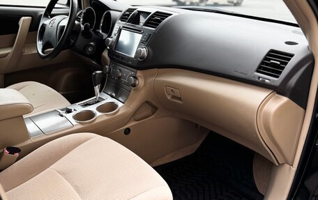 Toyota Highlander III, 2008 год, 1 530 000 рублей, 12 фотография