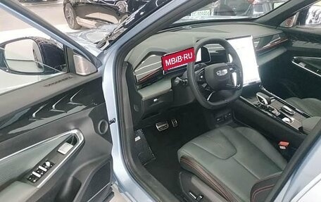 Geely Atlas, 2024 год, 1 800 000 рублей, 9 фотография