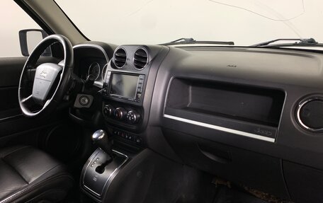 Jeep Liberty (Patriot), 2010 год, 688 000 рублей, 13 фотография