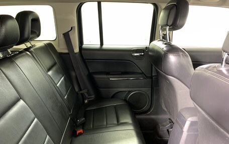 Jeep Liberty (Patriot), 2010 год, 688 000 рублей, 17 фотография