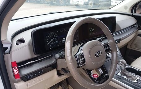 KIA Carnival, 2021 год, 3 330 000 рублей, 6 фотография