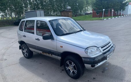 Chevrolet Niva I рестайлинг, 2003 год, 300 000 рублей, 6 фотография
