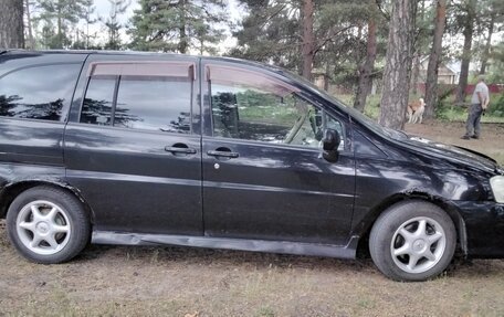 Nissan Liberty, 2001 год, 249 000 рублей, 9 фотография