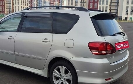 Toyota Ipsum II, 2002 год, 650 000 рублей, 2 фотография