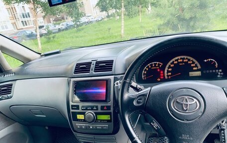 Toyota Ipsum II, 2002 год, 650 000 рублей, 12 фотография