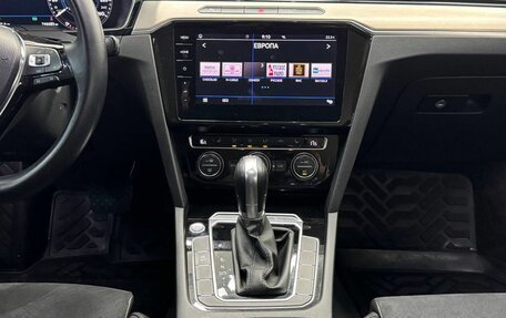 Volkswagen Passat B8 рестайлинг, 2019 год, 2 320 000 рублей, 12 фотография
