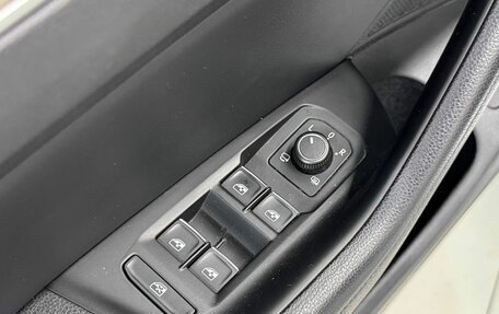 Volkswagen Passat B8 рестайлинг, 2019 год, 2 320 000 рублей, 18 фотография