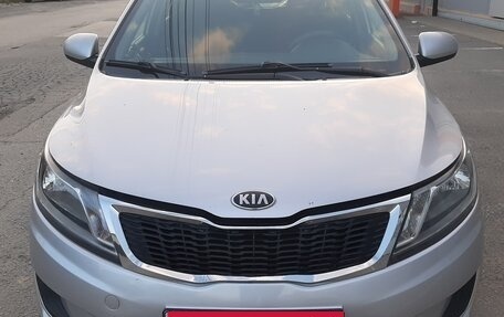KIA Rio III рестайлинг, 2013 год, 830 000 рублей, 4 фотография