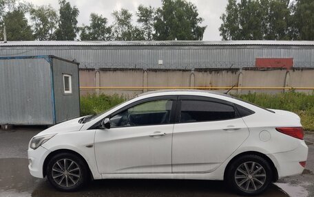Hyundai Solaris II рестайлинг, 2015 год, 670 000 рублей, 3 фотография