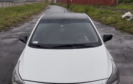 Hyundai Solaris II рестайлинг, 2015 год, 670 000 рублей, 4 фотография