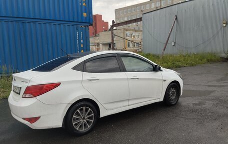 Hyundai Solaris II рестайлинг, 2015 год, 670 000 рублей, 10 фотография