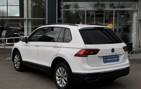 Volkswagen Tiguan II, 2020 год, 2 499 000 рублей, 7 фотография