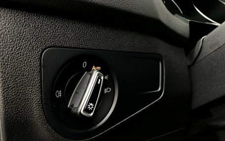 Volkswagen Tiguan II, 2020 год, 2 499 000 рублей, 14 фотография