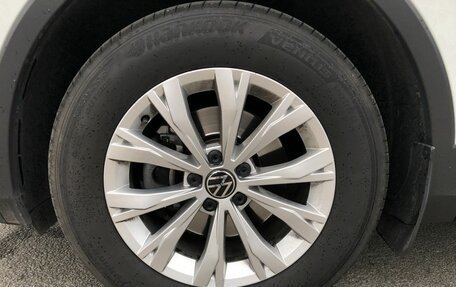 Volkswagen Tiguan II, 2020 год, 2 499 000 рублей, 19 фотография