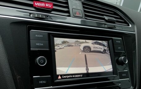 Volkswagen Tiguan II, 2020 год, 2 499 000 рублей, 16 фотография