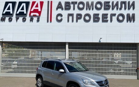 Volkswagen Tiguan I, 2010 год, 897 000 рублей, 3 фотография