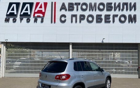 Volkswagen Tiguan I, 2010 год, 897 000 рублей, 5 фотография