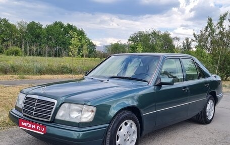 Mercedes-Benz E-Класс, 1994 год, 2 350 000 рублей, 1 фотография