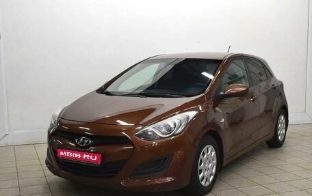 Hyundai i30 II рестайлинг, 2012 год, 880 000 рублей, 1 фотография