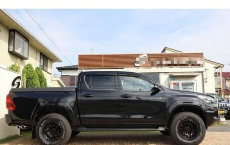 Toyota Hilux VIII, 2022 год, 3 650 000 рублей, 12 фотография