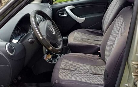 Renault Sandero I, 2011 год, 660 000 рублей, 2 фотография