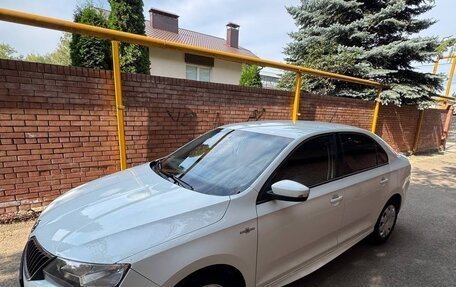 Skoda Rapid I, 2019 год, 1 050 000 рублей, 2 фотография