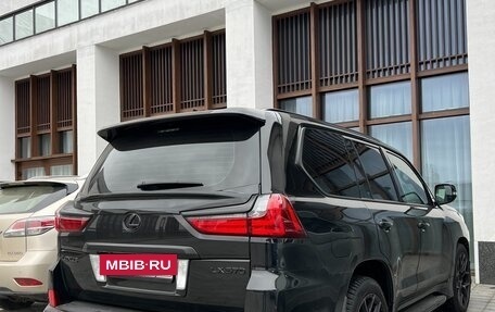 Lexus LX III, 2017 год, 4 500 000 рублей, 2 фотография